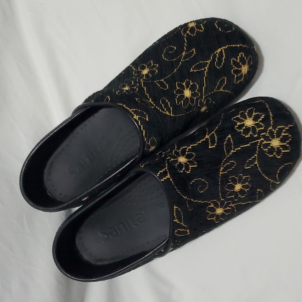 Sanita Womens Size EU 41 US 10.5 Black Velvet Gold Flower Tapestry Clog Mules